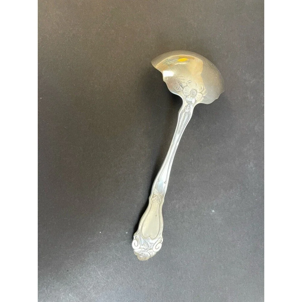 Antique Wallingford Co Silver Plate Gravy Ladle Floral Pattern